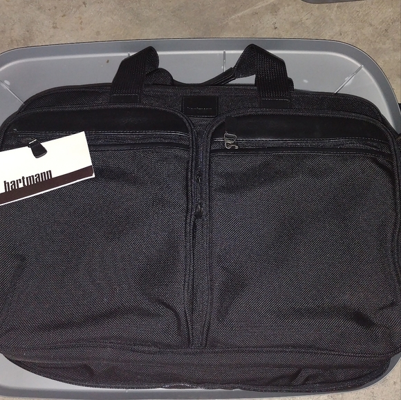 Hartmann travel bag- new